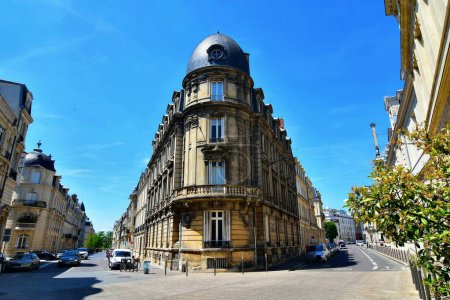 Foto de Reims, Francia - 15 de junio de 2023: Arquitectura de Reims, una ciudad en la región de Champagne-Ardenne de Francia - Imagen libre de derechos