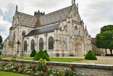 Téléchargez les photos : Bourg-en-Bresse, France - 09 juin 2023 : Monastère Royal de Brou, construit en 1532, ville de Bourg en Bresse, département de l'Ain, France - en image libre de droit