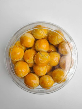 Nastar cookies, pineapple tarts or pineapple tarts are small pastries filled with pineapple jam. 