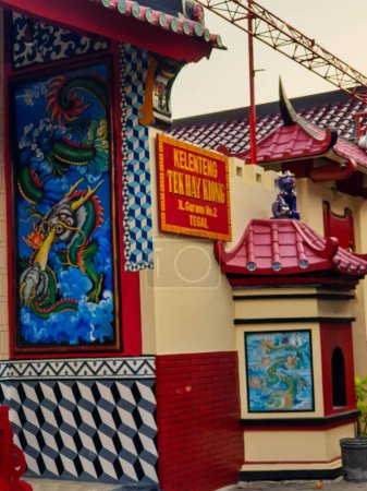 Téléchargez les photos : Tegal, January 2023. Tek Hay Kiong Temple, a place of worship for the Chinese community in Tegal - en image libre de droit