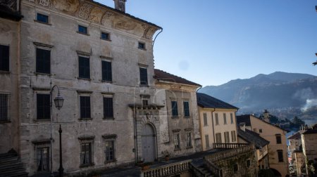 Téléchargez les photos : Orta San Giulio, beau village sur le lac d'Orta, Piémont (Piémont), Italie. - en image libre de droit