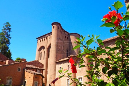 Der prachtvolle Palais de la Berbie ist ein ehemaliger Bischofspalast in Albi im Departement Tarn im Südwesten Frankreichs, der heute als Museum dem berühmten Maler Toulouse Lautrec gewidmet ist.