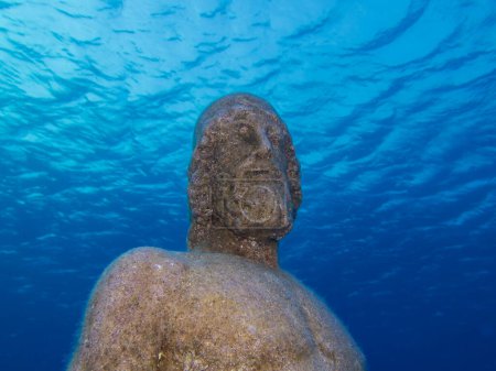 Hombre de Atlantis en el Mar Mediterráneo 