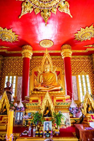 Photo for Golden Buddha statue in Pra Maha Chedi Chanasuk Pagoda, Chiang Rai Province. - Royalty Free Image