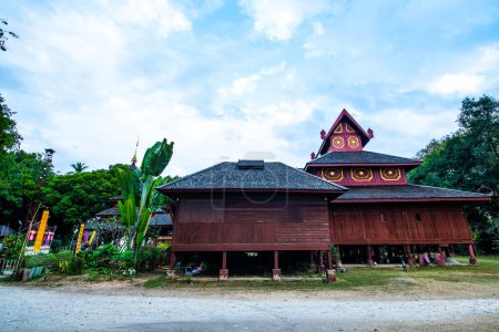 Templo Chom Sawan en la provincia de Phrae, Tailandia.