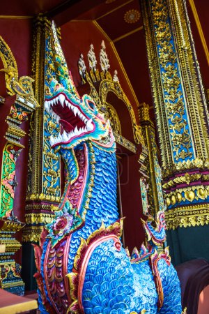 Foto de Himmapan animal estatua en Prayodkhunpol Wiang Kalong templo, Tailandia. - Imagen libre de derechos