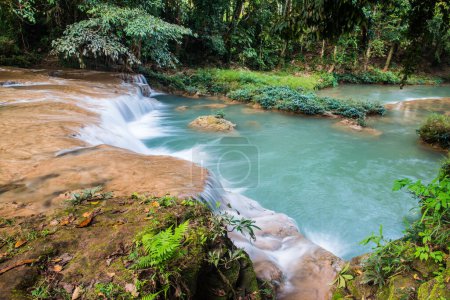 Téléchargez les photos : Than Sawan Waterfall in Doi Phu Nang National Park, Thailand. - en image libre de droit
