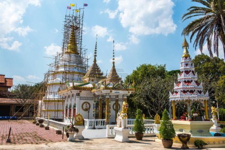 Téléchargez les photos : Pagode du temple Nantaram, Thaïlande. - en image libre de droit