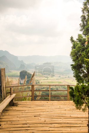 Foto de Hermosa vista del Parque Nacional Phu Langka, Tailandia. - Imagen libre de derechos