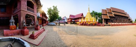 Téléchargez les photos : CHIANG MAI, THAILAND - February 27, 2021 : Panorama View of Wat Phan Tao in Chiang Mai City, Thailand. - en image libre de droit
