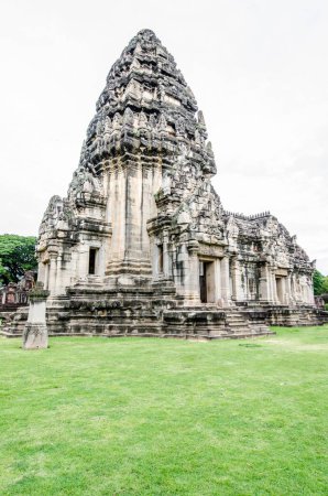 Téléchargez les photos : Pagode Prasat Hin Pimai au parc historique de Phimai, Thaïlande. - en image libre de droit
