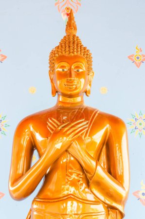 Statue de Bouddha doré au temple, Thaïlande.
