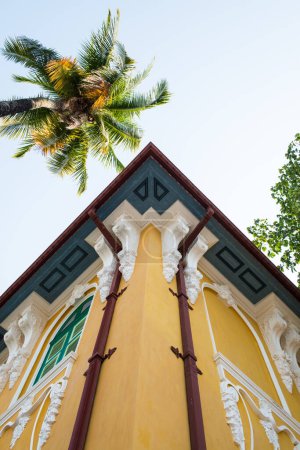 Foto de Edificio Phraya Abhaibhubate, edificio histórico en la provincia de Prachinburi, Tailandia - Imagen libre de derechos