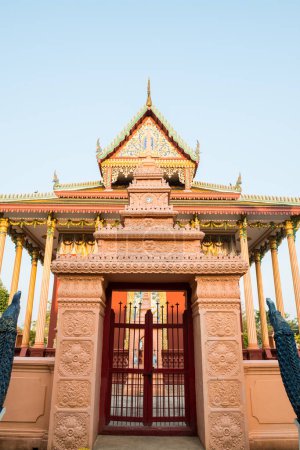 Téléchargez les photos : Temple Wat Kaeo Phichit à Prachin Buri, Thaïlande - en image libre de droit
