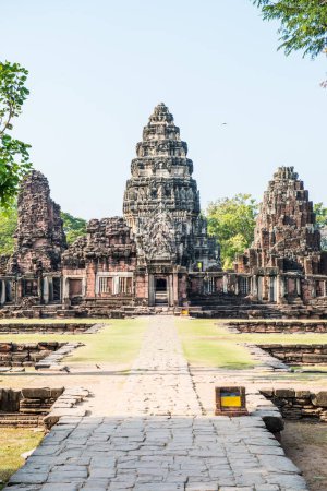 Téléchargez les photos : Paysage du parc historique de Phimai, Thaïlande - en image libre de droit