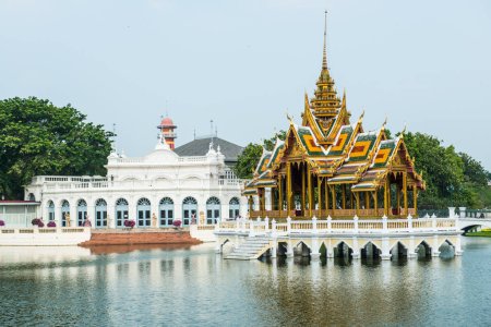 Foto de Grand Throne Hall en el Bang Pa-In Palace, Tailandia. - Imagen libre de derechos