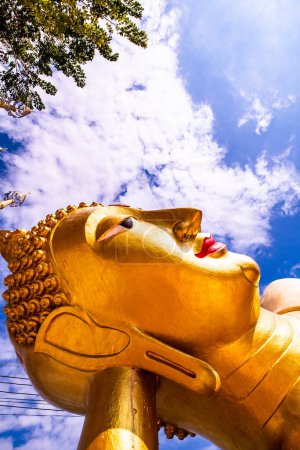 Die liegende Buddha-Statue im Pong Sunan Tempel, Thailand.