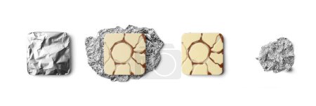 Téléchargez les photos : Chocolate wrapped in foil, unwrapped chocolate on foil, square shaped chocolate with nuts and raisins on a white background. Conceptual photo of the life cycle of a chocolate bar on isolation. - en image libre de droit