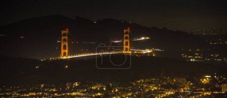 Photo for Golden gate bridge over pacific ocean at sunset - Royalty Free Image