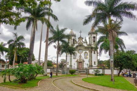 Téléchargez les photos : Facade of historic catholic church of Sao Francisco de Assis, in Sao Joao del Rei, MG, Brazil. - en image libre de droit