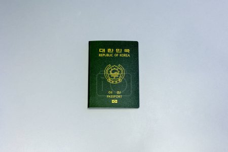 Téléchargez les photos : Republic of Korea passport on the white background - en image libre de droit