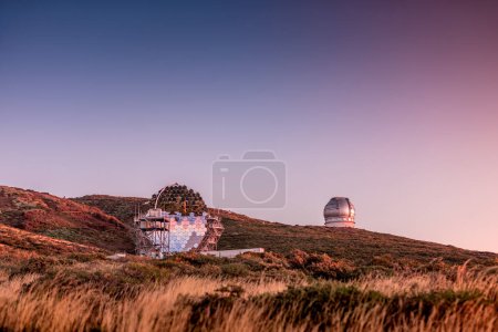 Foto de Telescopes on the island of La Palma. High quality photo - Imagen libre de derechos