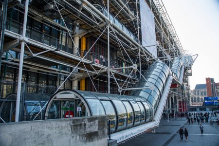 Foto de Edificio del Centro Pompidou en París. Foto de alta calidad - Imagen libre de derechos