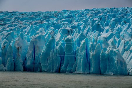 Foto de Glaciar gris en el Parque Nacional Torres del Paine, Patagonia chilena. Foto de alta calidad - Imagen libre de derechos