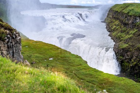 Foto de Espectacular cascada Gullfoss en Islandia. Foto de alta calidad - Imagen libre de derechos