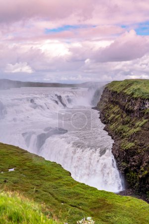 espectacular cascada Gullfoss en Islandia. Foto de alta calidad