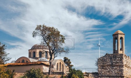 Foto de Iglesia de Panagia Theotokos Cosmosoteira monasterio bizantino en Feres Evros Tracia Grecia. - Imagen libre de derechos
