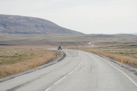 Foto de Hermosa carretera de circunvalación vacía en Islandia - Imagen libre de derechos