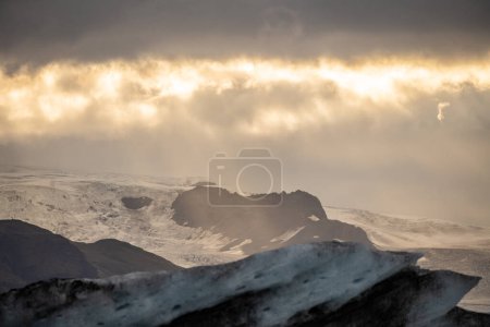 Foto de Puesta de sol de Vatnajokull en Jokulsarlon, Islandia - Imagen libre de derechos