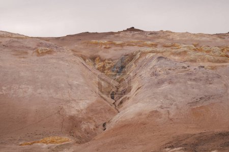 Téléchargez les photos : Hverir mug valley en Islande - en image libre de droit