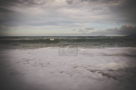 Foto de Tarde nublada na praia, lembrancas - Imagen libre de derechos