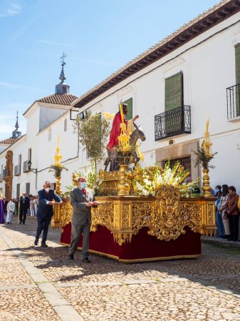 Téléchargez les photos : Processional parades during Easter Week in Almagro - en image libre de droit