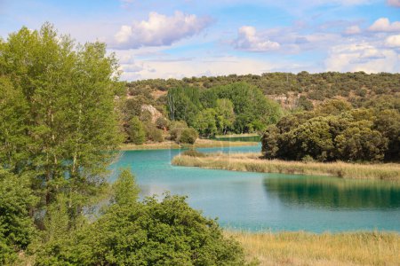 Téléchargez les photos : Castilla la Mancha - Albacete y Ciudad Real - Parque natural de las Lagunas de Ruidera, paisajes y entorno natural - en image libre de droit