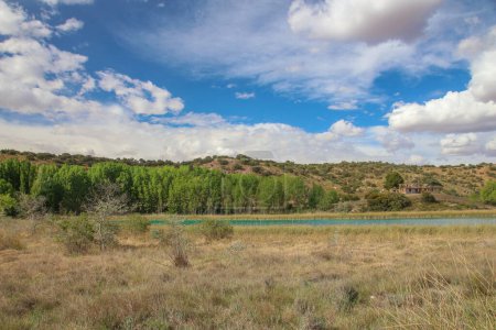 Foto de Castilla la Mancha - Albacete y Ciudad Real - Parque natural de las Lagunas de Ruidera, paisajes y entorno natural - Imagen libre de derechos