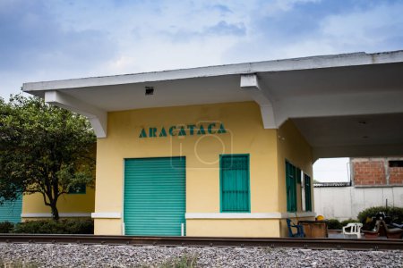 Foto de La famosa estación de tren de Aracataca, uno de los escenarios literarios de Gabriel García Márquez en su libro Premio Nobel Cien Años de Soledad - Imagen libre de derechos