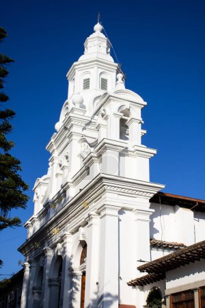 Histórica Basílica Menor de la Inmaculada Concepción inaugurada en 1874 en la ciudad patrimonial de Salamina en el departamento de Caldas en Colombia
