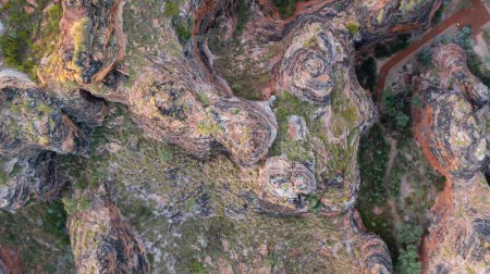 Foto de Imagen aérea de Hidden Valley, Parque Nacional Mirima, Kununurra, Australia Occidental - Imagen libre de derechos