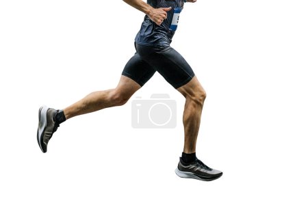Téléchargez les photos : Coureur masculin en collants noirs courir marathon de la ville, les jambes musclées de l'athlète jogger, isolé sur fond blanc - en image libre de droit