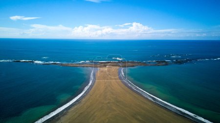 Téléchargez les photos : Vue par drone du parc national marin de Ballena, Costa Rica. Photo de haute qualité - en image libre de droit