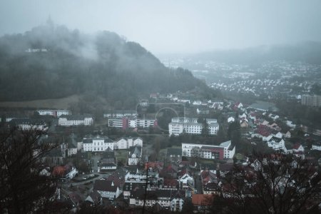 Foto de Ciudad histórica de Marsberg en Sauerland, Alemania durante el invierno - Imagen libre de derechos