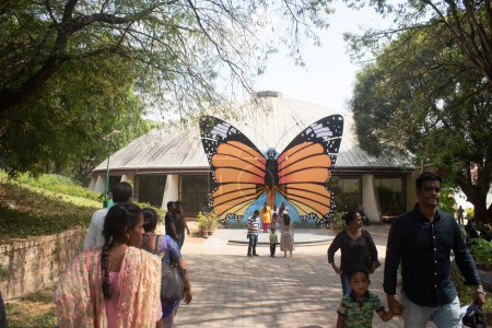 Foto de Entrada del parque de mariposas en el parque nacional Bannerghatta zoológico de Bangalore. bosque Santuarios de vida silvestre en Karnataka India - Imagen libre de derechos
