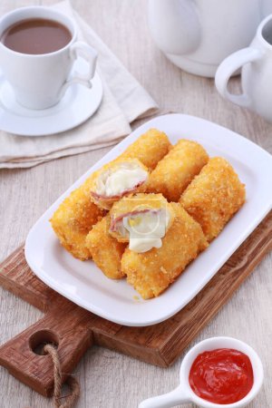 risoles with mayones and cheese