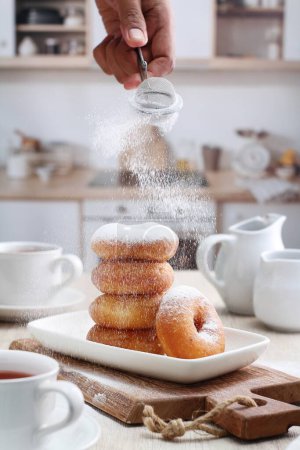 Téléchargez les photos : Donuts maison fait son délicieux - en image libre de droit
