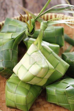 Foto de Comida tailandesa tradicional, arroz verde con frijol pegajoso - Imagen libre de derechos