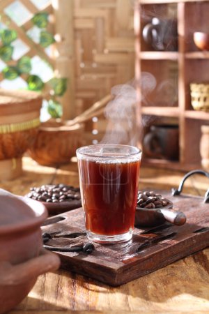 Téléchargez les photos : Boisson au chocolat chaud avec thé chaud et café - en image libre de droit