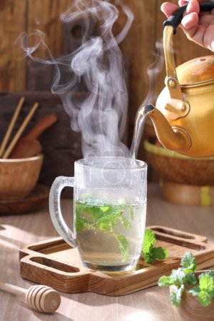 Téléchargez les photos : Cérémonie du thé, boisson et théière - en image libre de droit